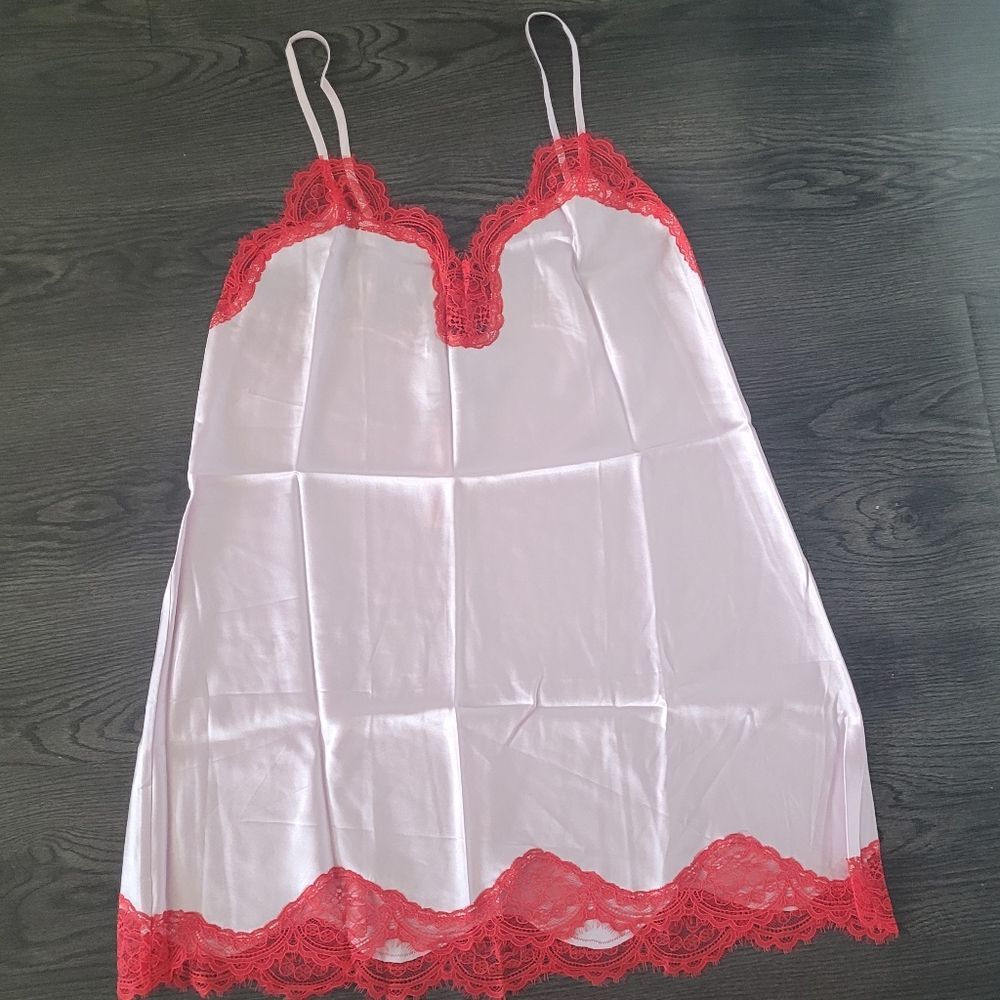 Victoria's Secret Elegant Silk Pink and Red Lace Chemise Women's Medium Bridal